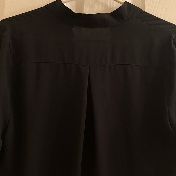 NWOT Monteau White Accent Long Sleeve Button Up - Picture 10 of 15